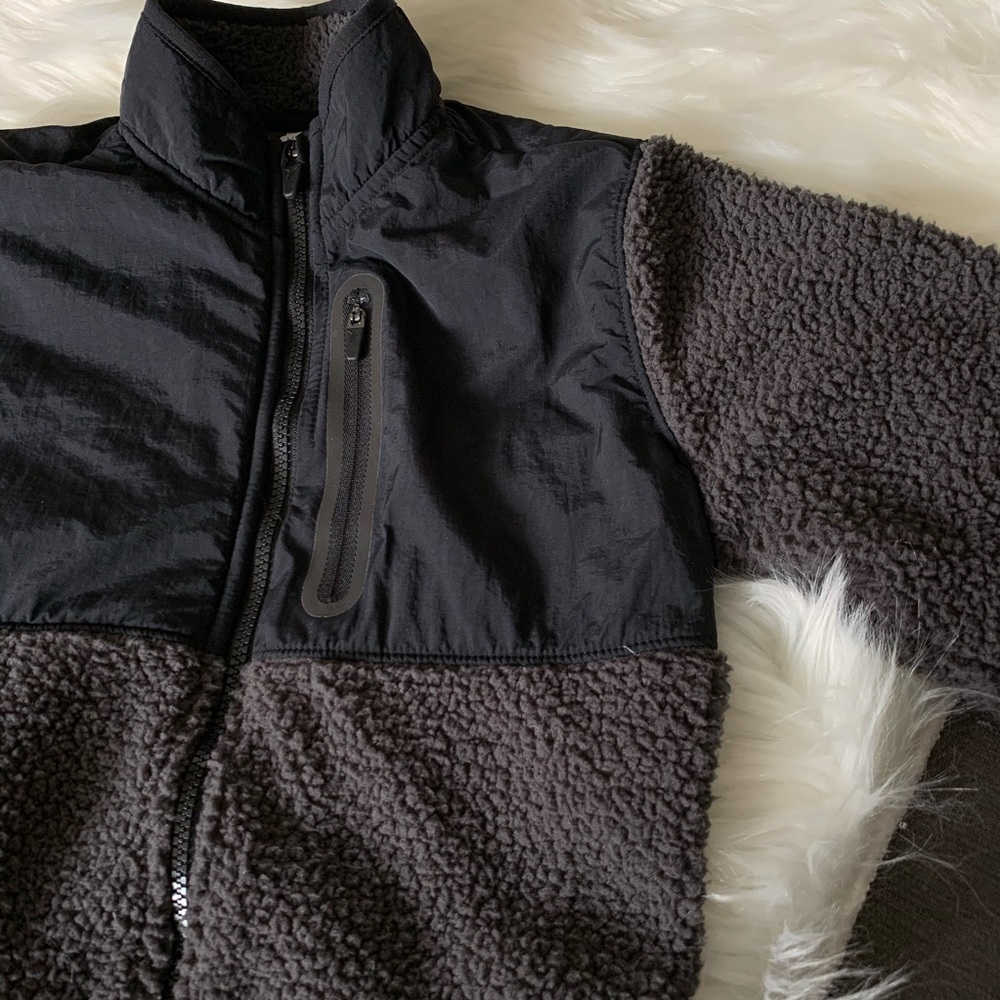 Old Navy Active Boys Fuzzy ZIP Fleece!